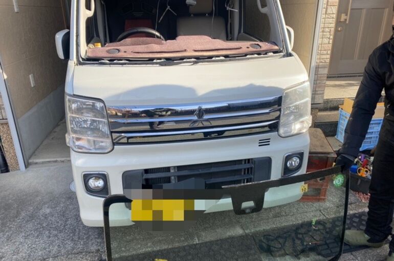 96EC12C6-CF3F-4813-9C31-C78259F3F190