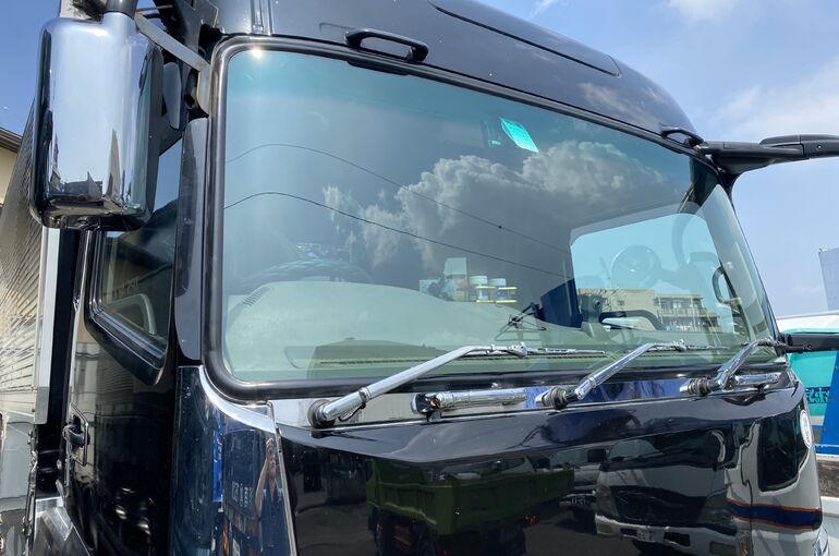 00384EFF-D009-41F3-985B-B58009B2EE67