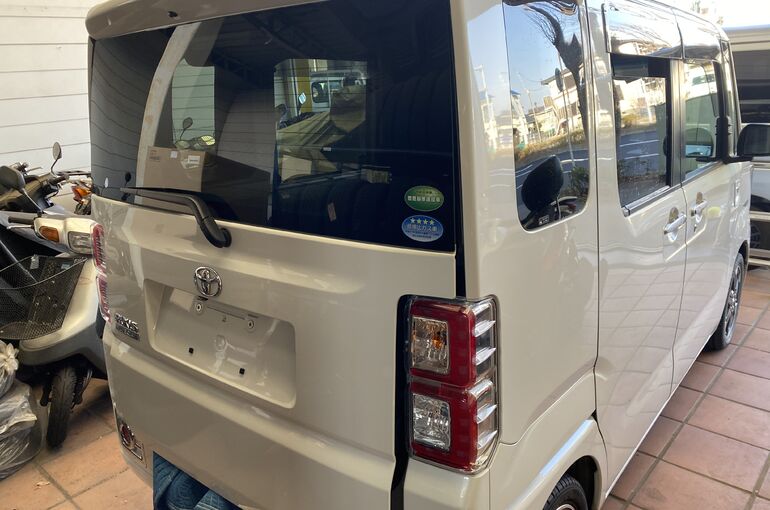 5FB4B351-3A0D-4F24-ADD8-F8D97345242A