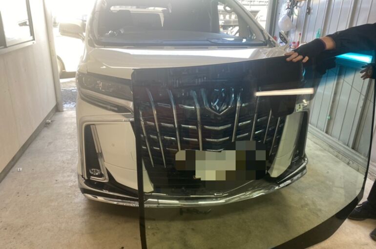 8B958E46-684A-48E5-ADF9-17AF37DA6814