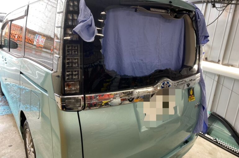 2A85100D-8D52-4F28-ACB0-CA80A11B6F7C