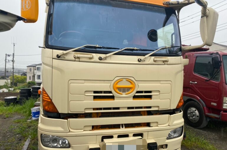DB32B40D-33BF-43B2-A4FD-7BBA2FB05F44